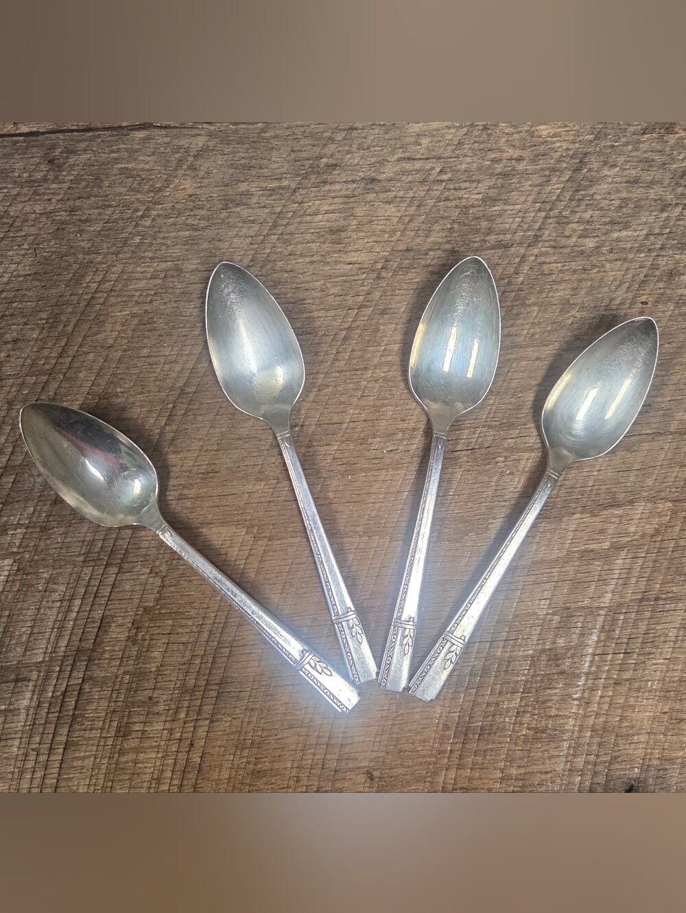 Vintage Oneida Prestige Grenoble Silverplate 4 Dessert Spoons ~ Bin RR